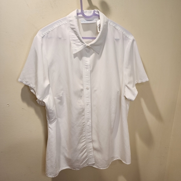 First Issue By Liz Clairbone women's White Short Sleeves Casual shirt size 1 - Picture 1 of 9